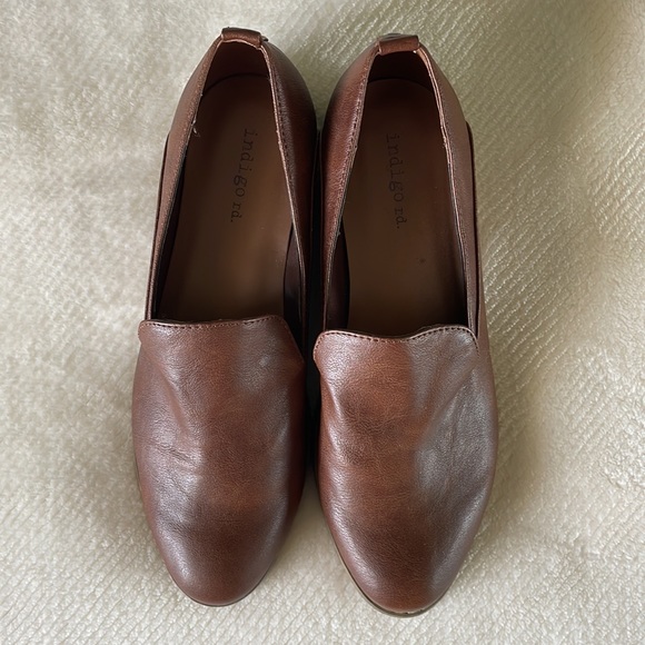 Brown Flats/Loafers - Picture 3 of 7